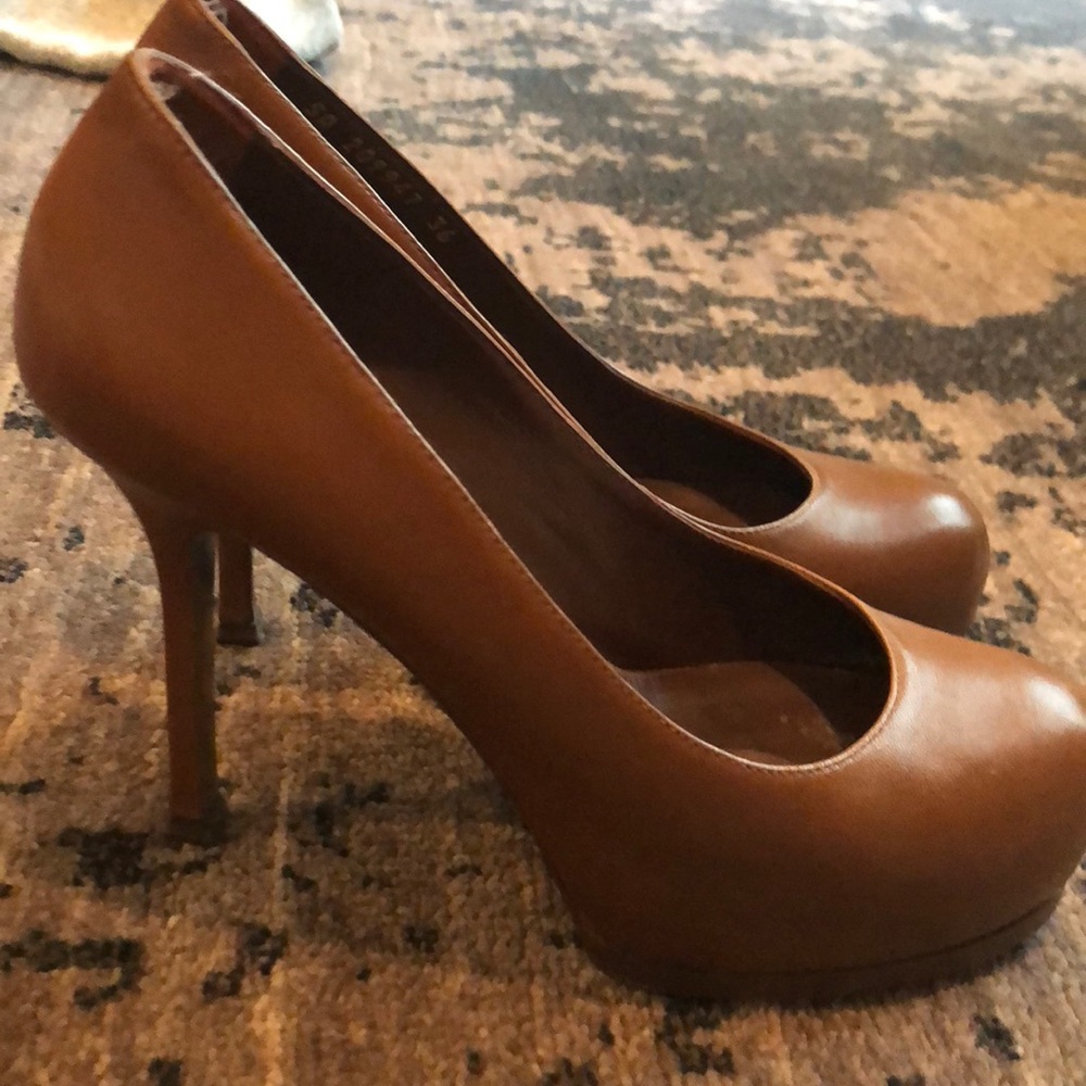 Ysl tribtoo pumps